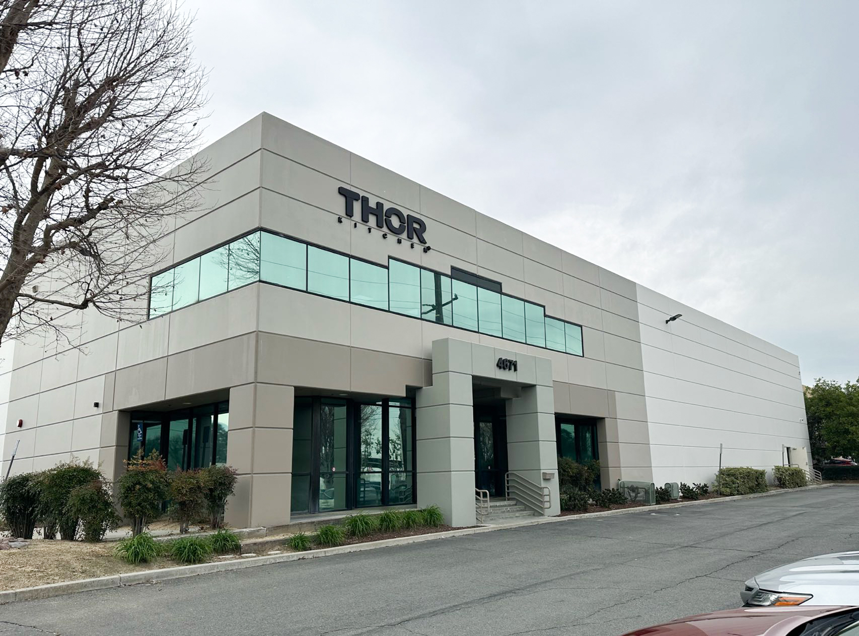 不锈钢橱柜的优缺点，装修前必看，别被销售只说优点骗了